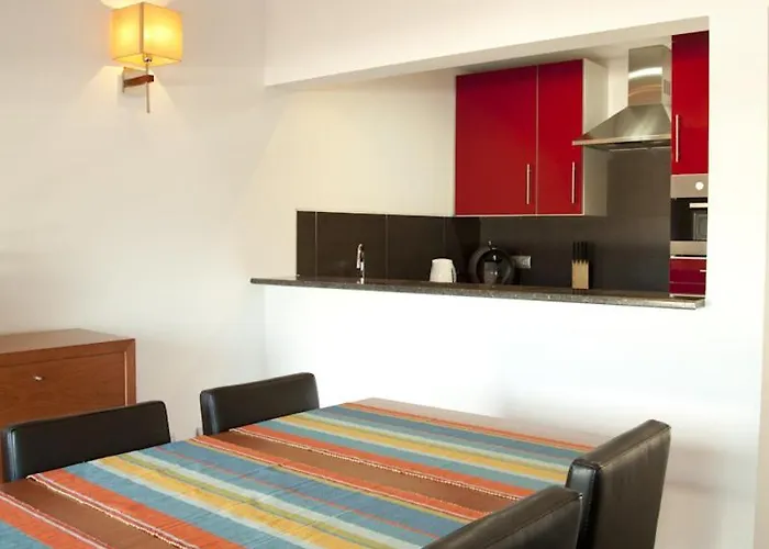 בית הארחה Jeiroes Do Mar מדלנה